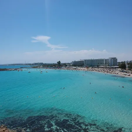 Nissi Cove 2 Bedroom Appartement *