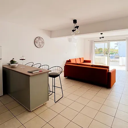 Nissi Cove 2 Bedroom Apartament *