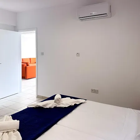 Nissi Cove 2 Bedroom Daire *