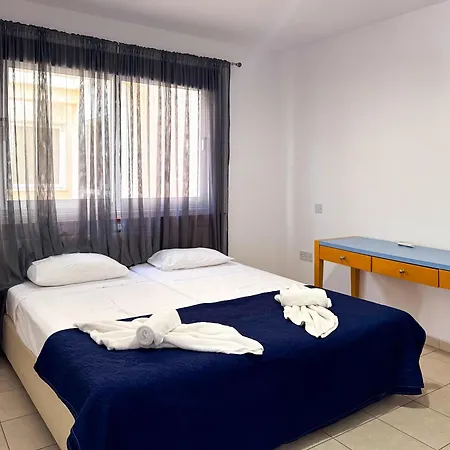 Nissi Cove 2 Bedroom アヤナパ