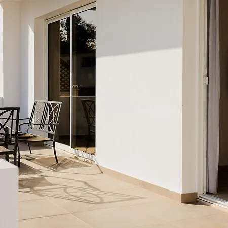 Nissi Cove 2 Bedroom Daire