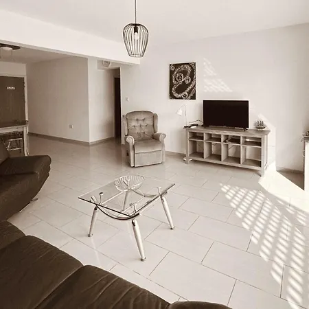 Nissi Cove 2 Bedroom Aya Napa