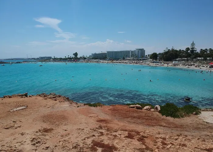 Nissi Cove 2 Bedroom Apartament *