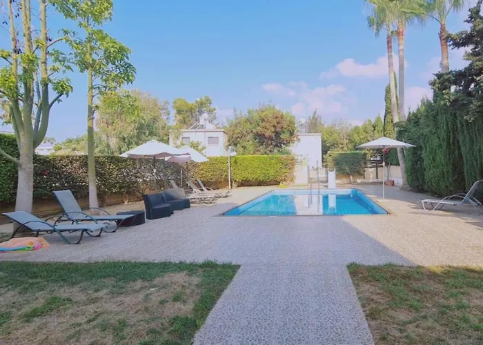 Nissi Cove 2 Bedroom Apartament *